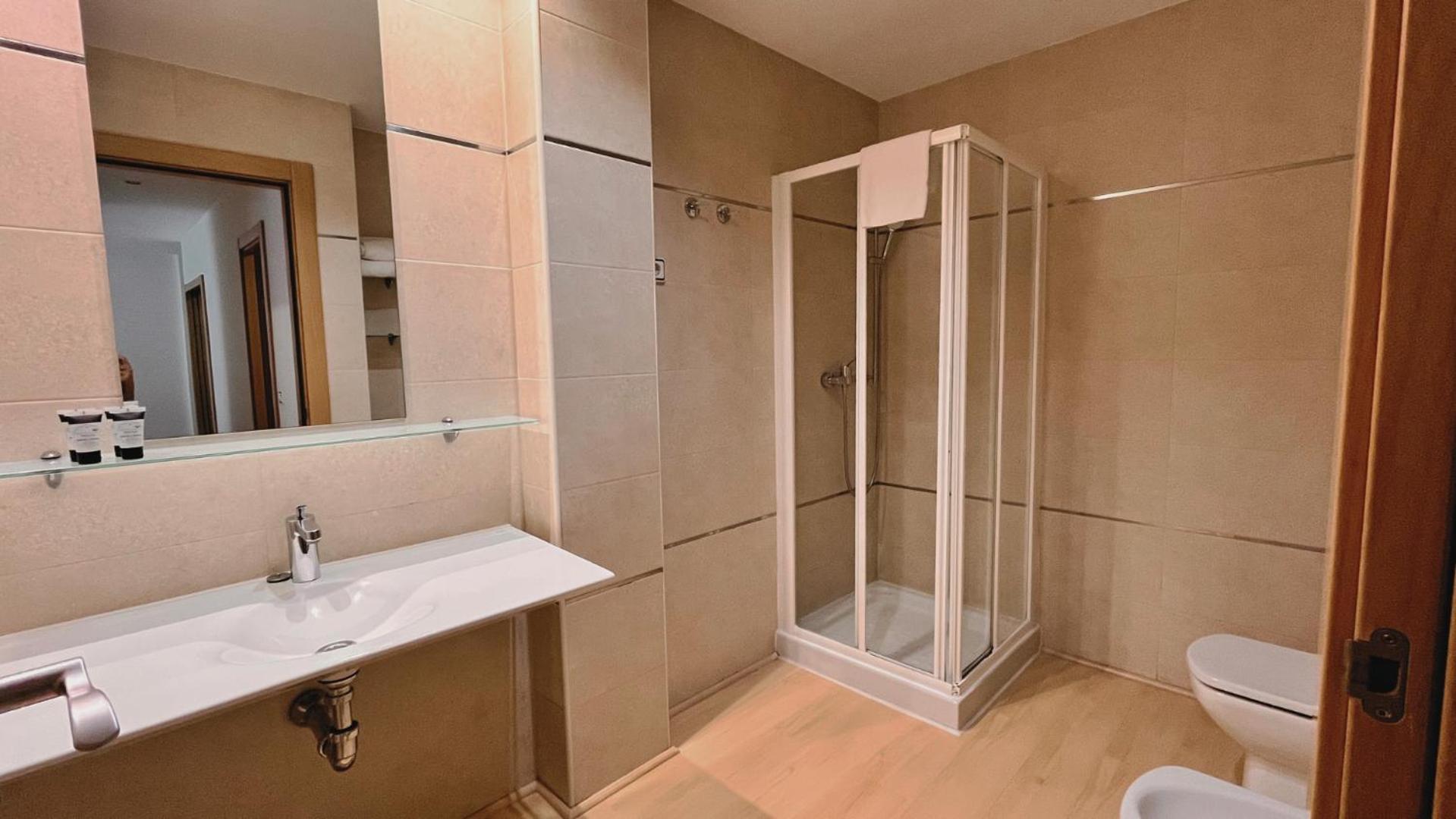 לאס רוסאס דה מדריד Hotel-Apartamentos Tartesos מראה חיצוני תמונה